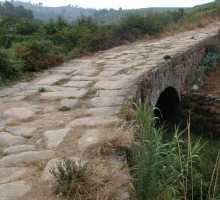 Ponte e Calçada romanas de Rio de Moinhos